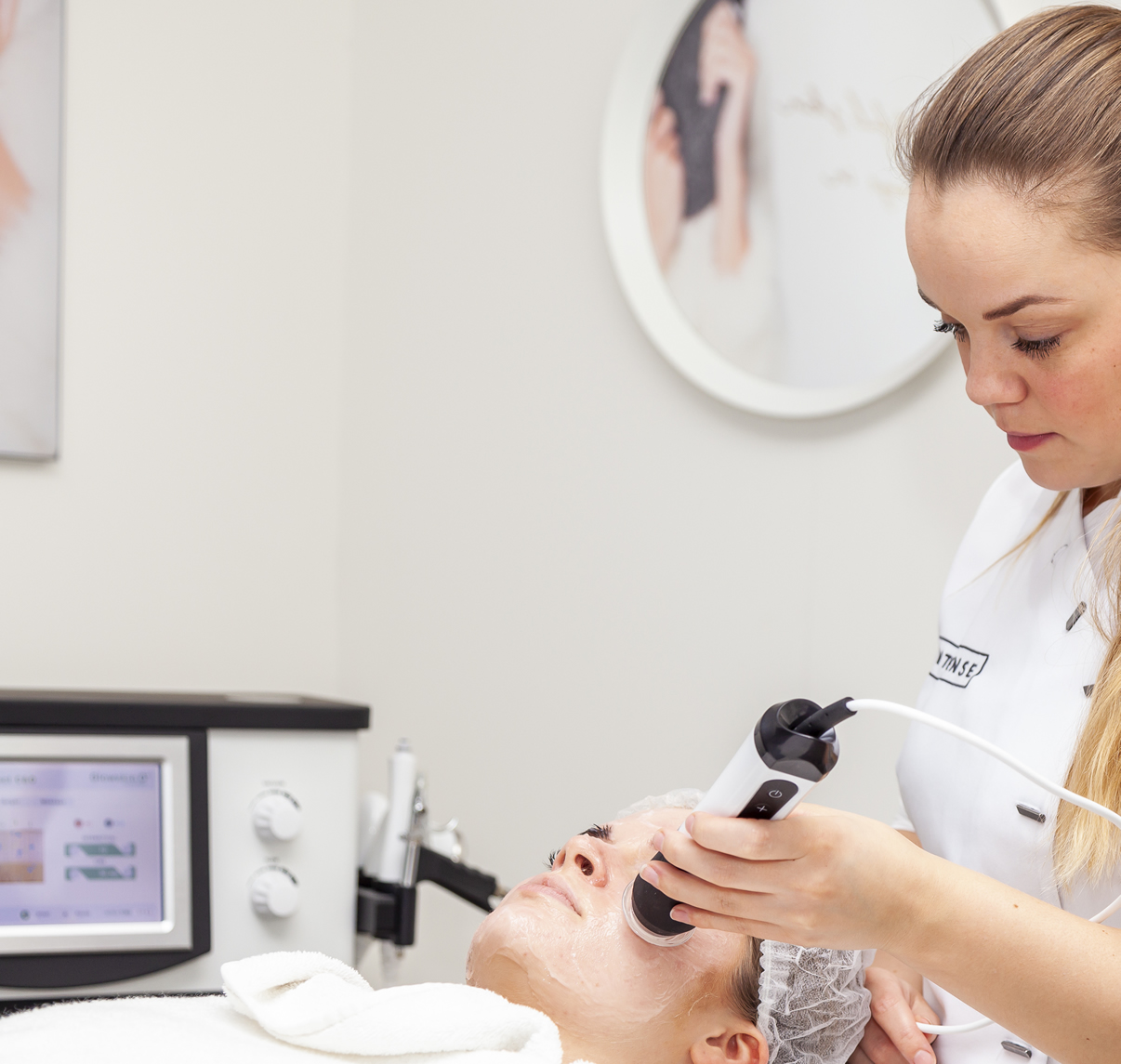 Aqua Dermabrasie en Carboxyneo Aqua Dermabrasie en Carboxyneo